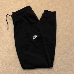 NWT women’s nike sweatpants